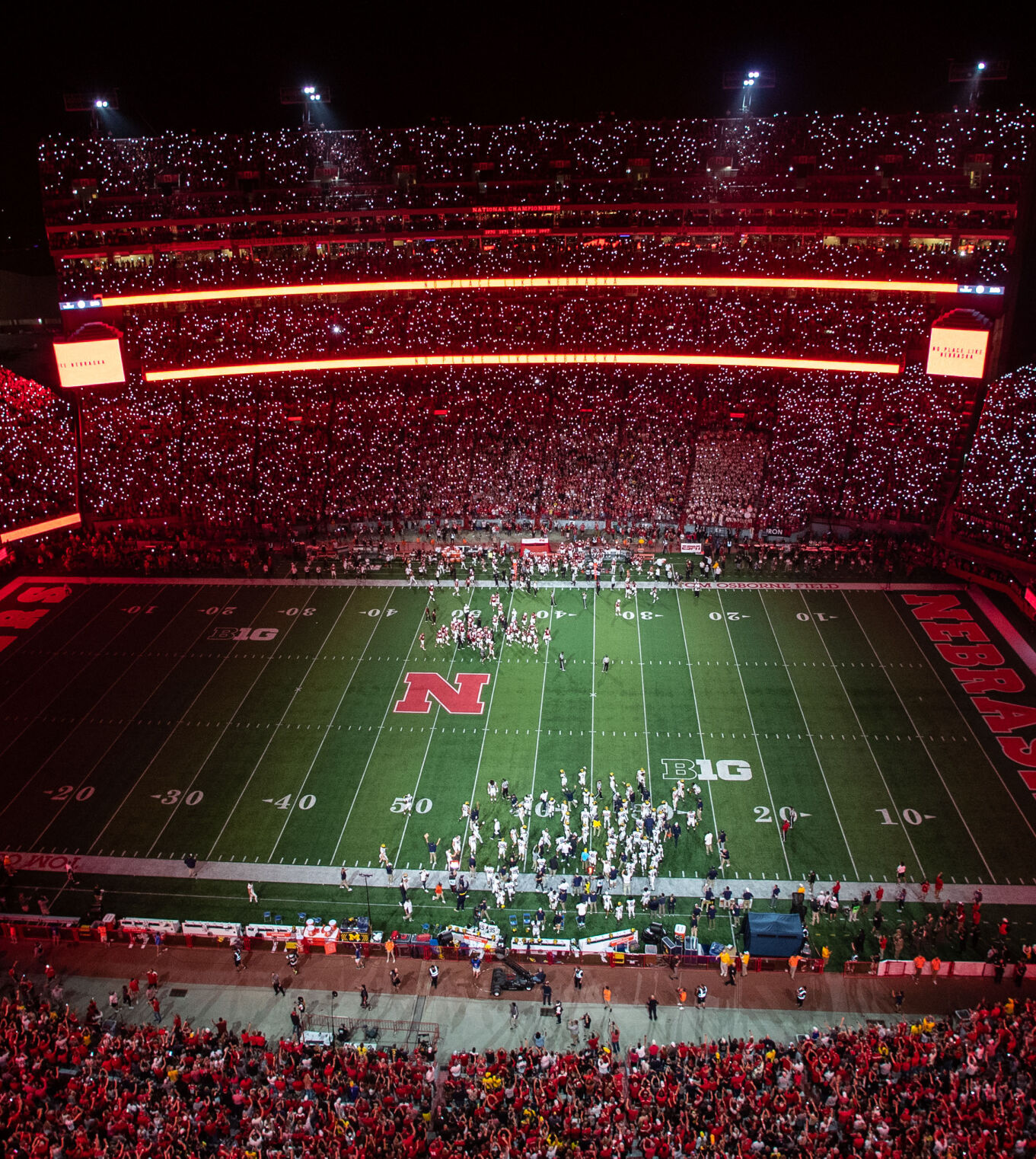 101021-owh-spo-nebmichigan-pic-cm032.jpg